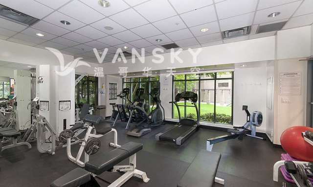 260524095356_950 gym.jpg